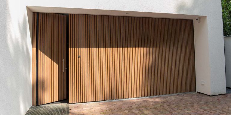Houten zijwaartse sectionaaldeur