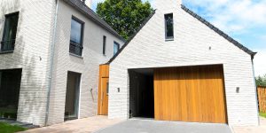 Zijwaartse sectionaaldeur Red Cedar