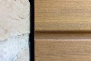 Houten-sectionaaldeur-loopdeur-geïntegreerd-in-de-gevel-4