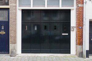 houten zijwaartse sectionaaldeur