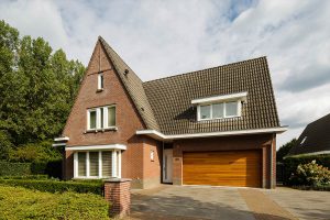 Red Cedar houten sectionaaldeur