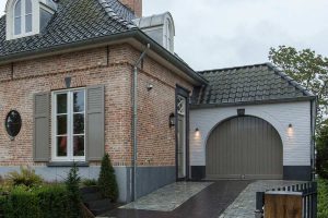 klassieke-houten-sectionaaldeur-slaglat-weldorpel-3