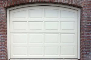 houten-garagedeur-cassettemotief-2