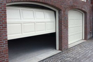 houten-garagedeur-cassettemotief-6