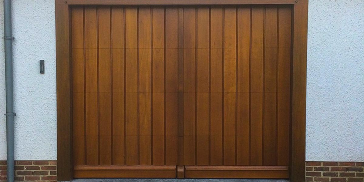 elektrisch houten sectionaaldeur