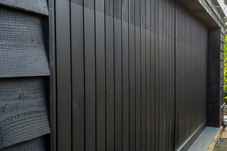 verticaal sectionaaldeur hout