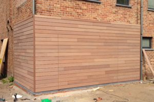 Houten-sectionaalpoorten-meranti-gevelbekleding-Loppem