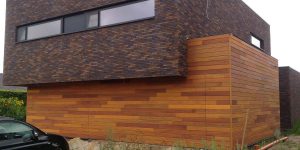 Houten sectionaaldeur meranti