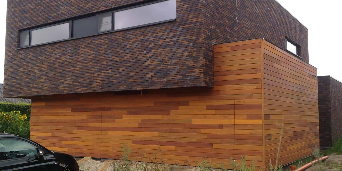 Houten sectionaaldeur meranti