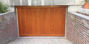 Elektrische zijwaartse garagedeur