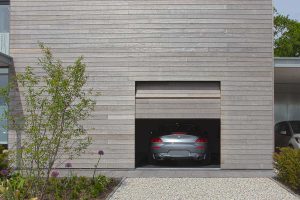 elektrische sectionaaldeur