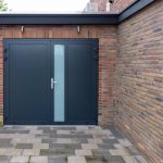 Geïsoleerde openslaande garagedeur