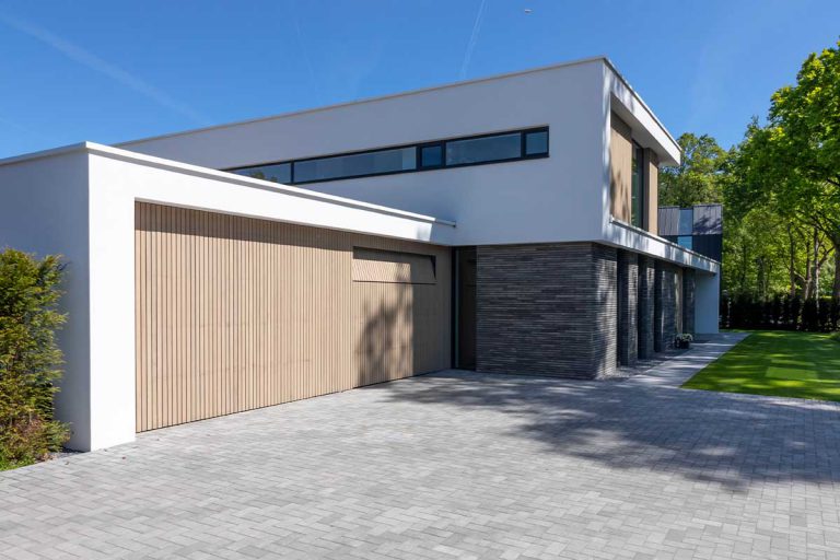 Sectionaaldeur luxe hout