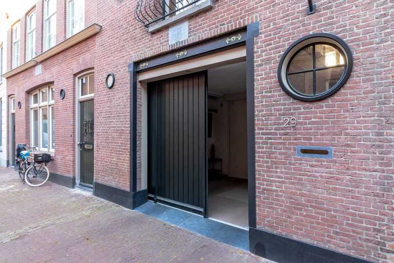 Garagedeur monumentaal pand