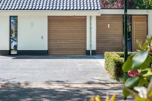 houten-gevelbekleding-en-voordeur