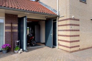 openslaande garagedeur voorbeeld