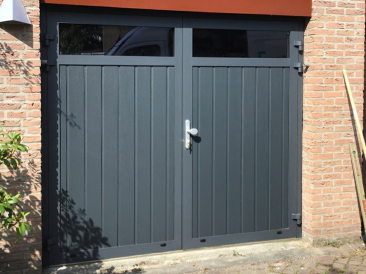 Openslaande garagedeur
