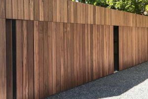 zijwaartse-houten-garagedeur-5