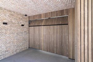 Essen hout garagedeur