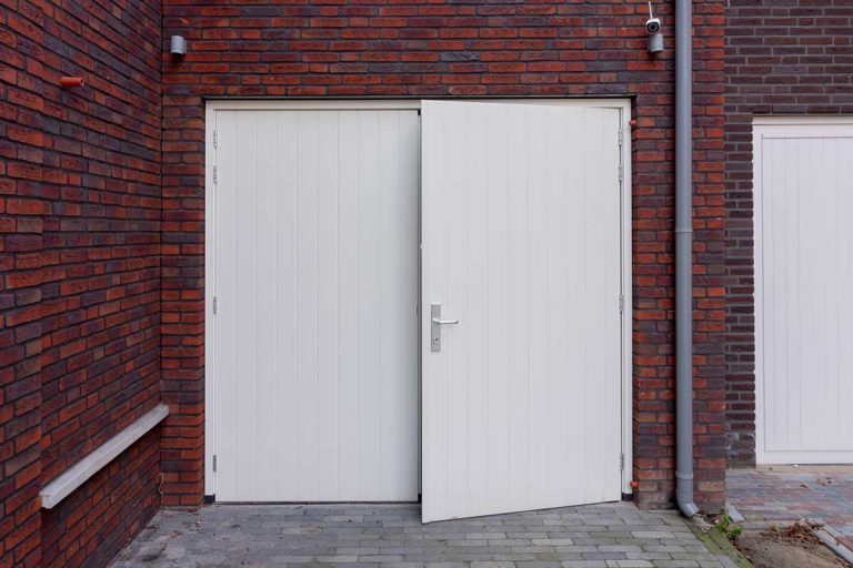 houten openslaande zonder glas