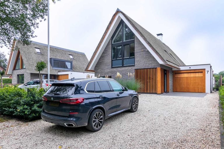 Eiken houten garagedeur