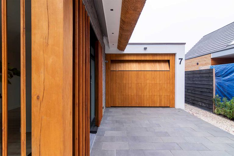 Eiken houten garagedeur