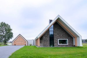 houten-garagedeur-schuurwoning (1)