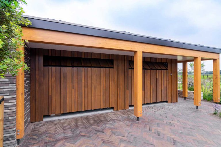 Houten sectionaaldeur verschillende breedtes