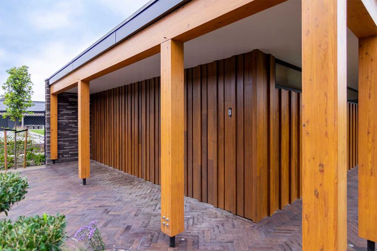 Houten sectionaaldeur verschillende breedtes