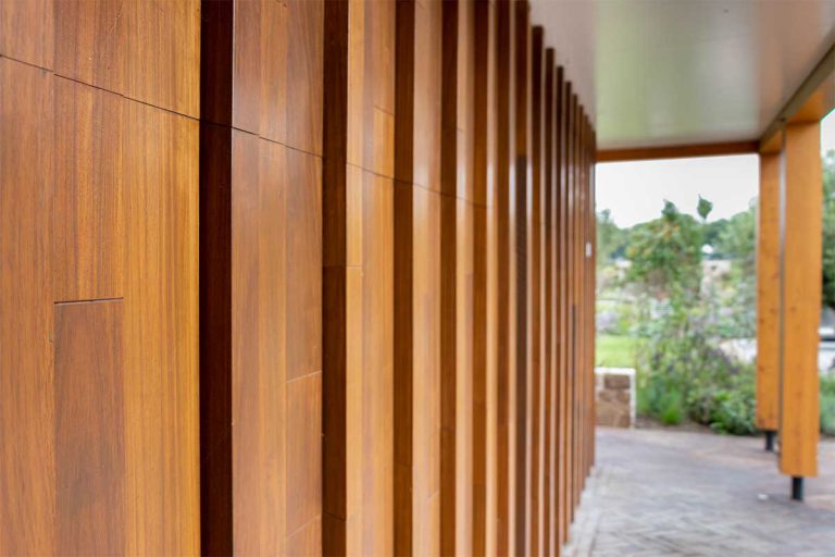 Houten sectionaaldeur verschillende breedtes