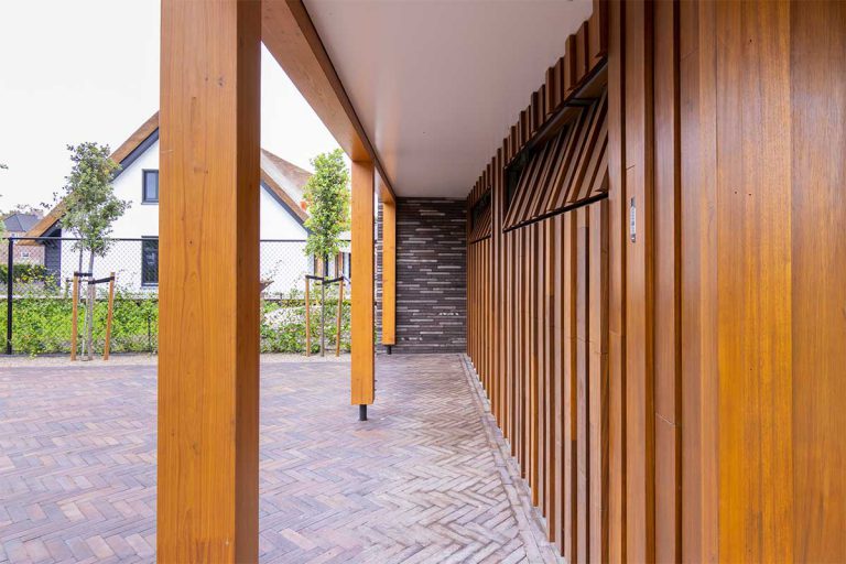 Houten sectionaaldeur verschillende breedtes