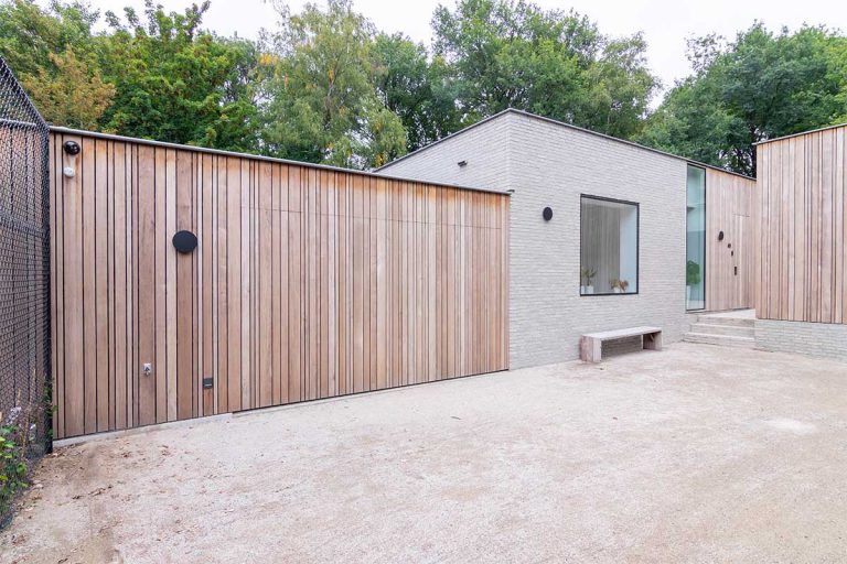 houten zijwaartse garagedeur