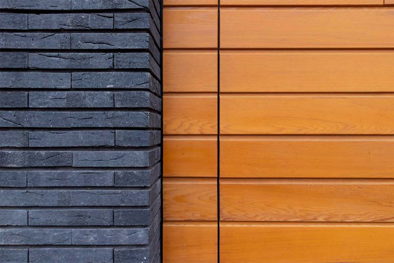 Garagedeur red cedar