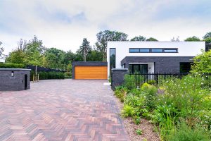 Houten sectionaaldeur Red Cedar hout