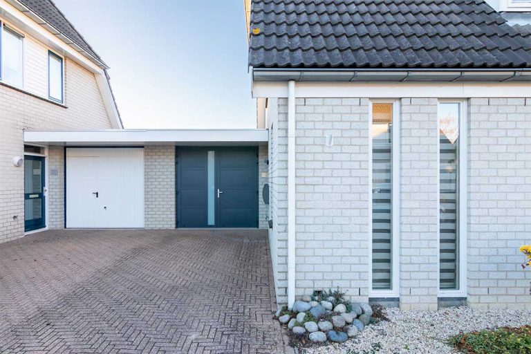 Onderhoudsvrije garagedeur