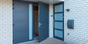 openslaande garagedeur en voordeur