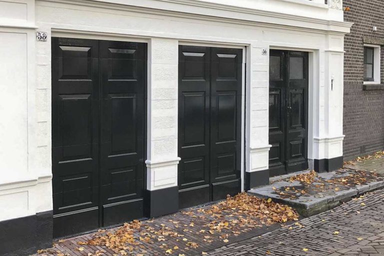 Houten garagedeur monumentaal pand