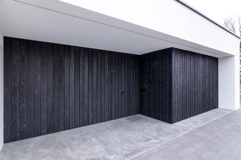 shou-sugi-ban garagedeur
