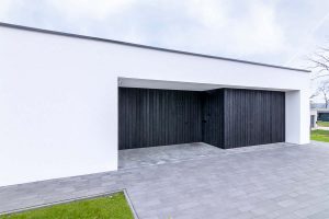 shou sugi ban garagedeur