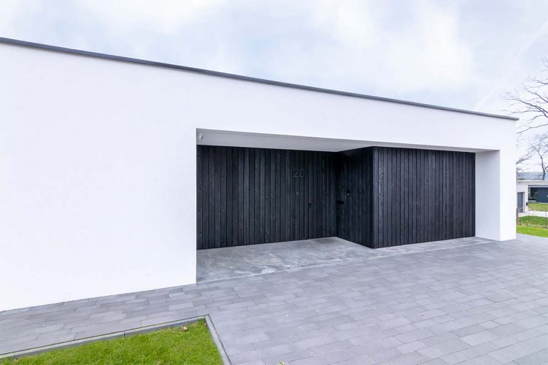 shou sugi ban garagedeur