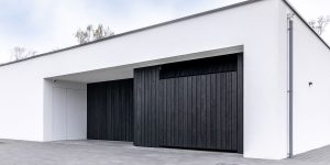 Garagedeur zwarthout