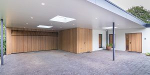 Garagedeur frake hout