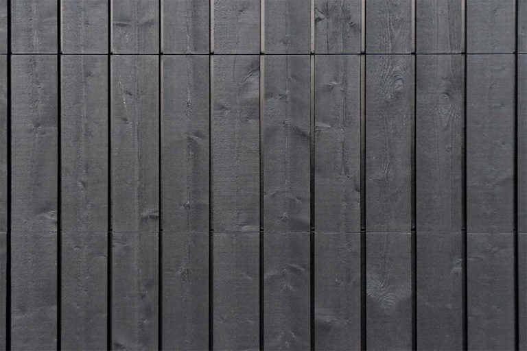 Dubbele houten garagedeuren