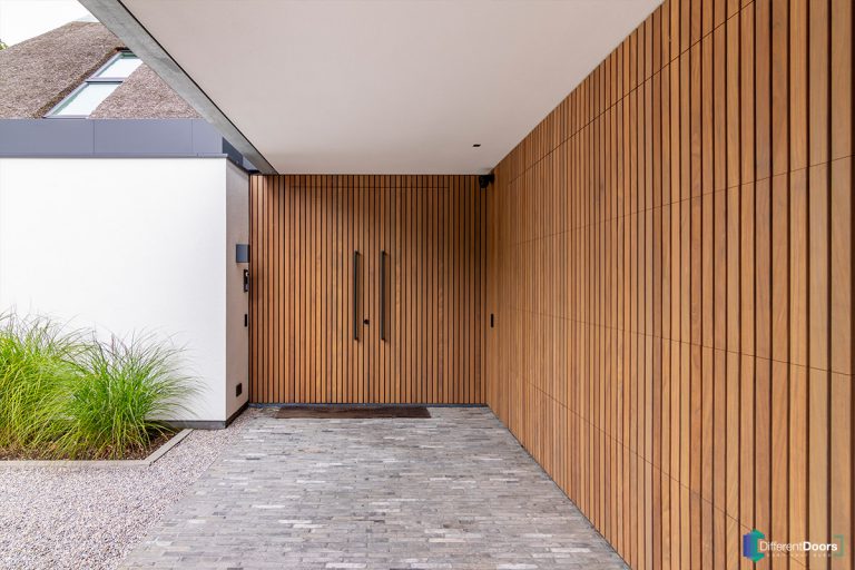 Voordeur Different Doors