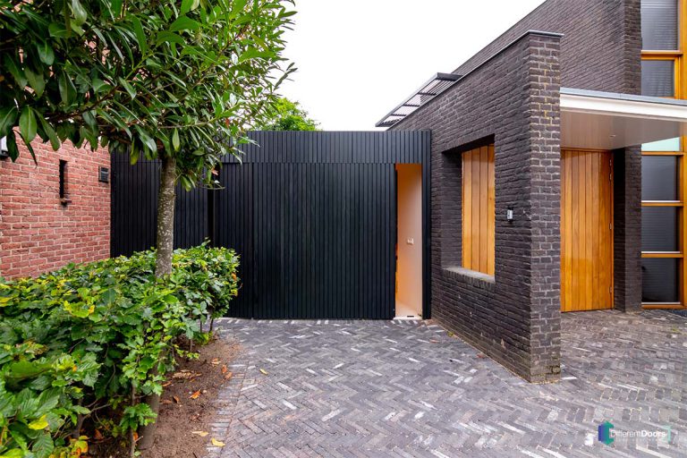 Different Doors zijwaartse garagedeur