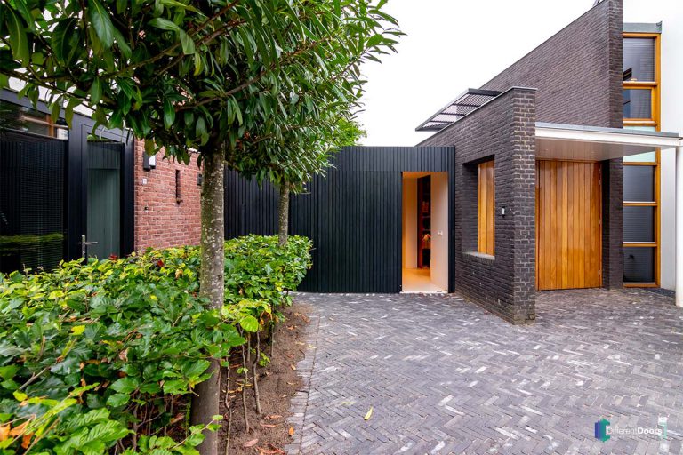 Garagedeur zijwaarts