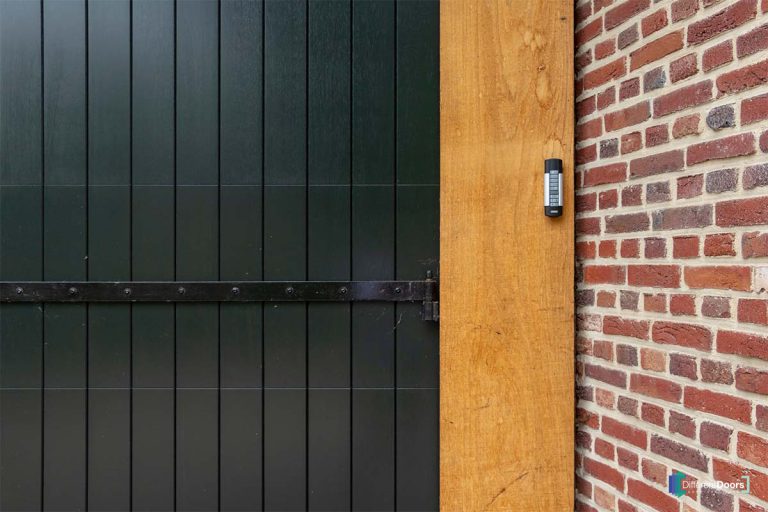 groene garagedeur hout