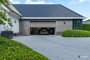 Houten garagedeur grijs