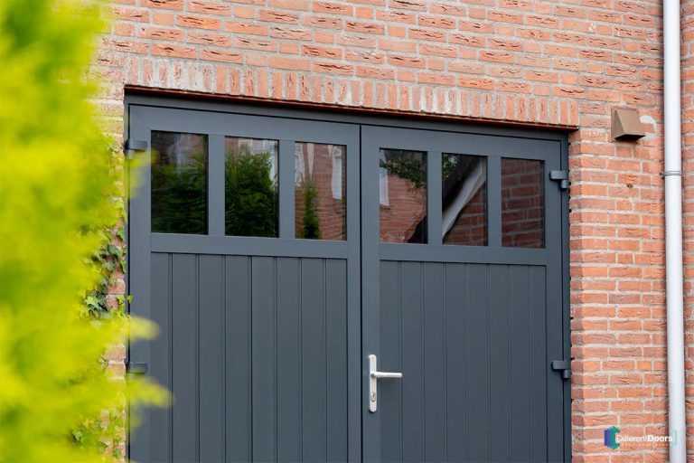 Openslaande garagedeur antracietgrijs