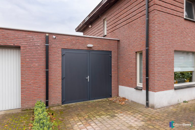 Openslaande garagedeur onderhoudsvrij
